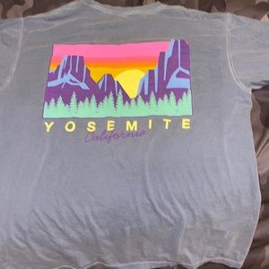 Yosemite t shirt size large